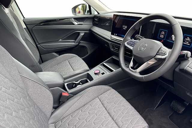 Used Volkswagen Tiguan 2025 for sale - 76969238: Photo 6