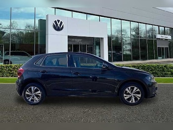 Used Volkswagen Polo 2019 for sale - 78383182: Photo
