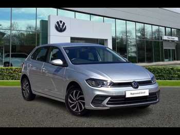 2022 (22) - MK6 Facelift (2021) 1.0 TSI 95PS Life + SENSORS + HEATED SEATS 5-Door