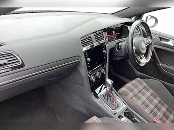 Used Volkswagen Golf 2019 for sale - 76387044: Photo