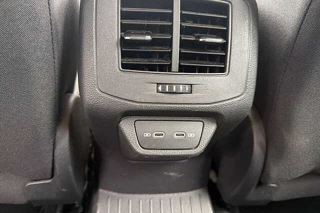 Used Volkswagen T-Roc 2024 for sale - 76017044: Photo 33