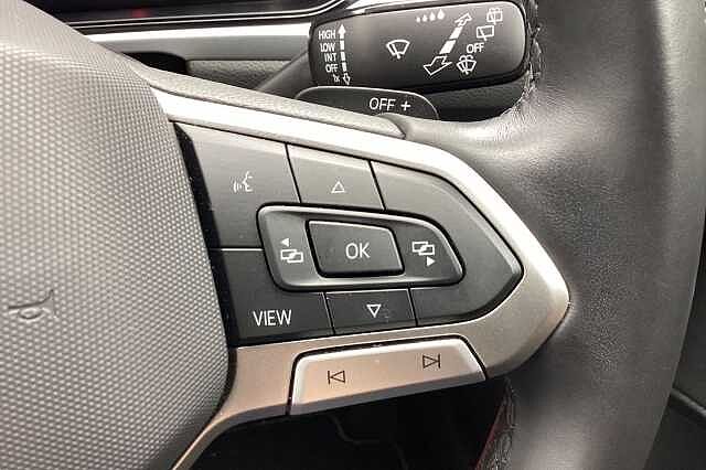 Used Volkswagen T-Roc 2024 for sale - 76082157: Photo 17