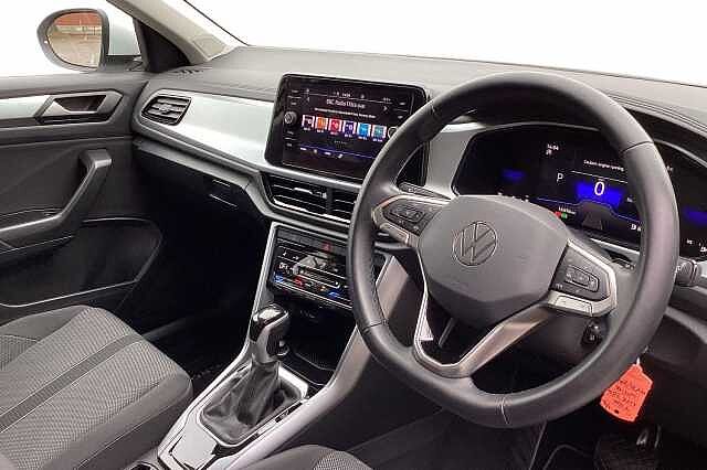 Used Volkswagen T-Roc 2024 for sale - 76082157: Photo 6