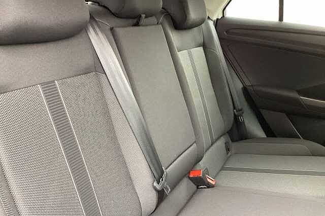 Used Volkswagen T-Roc 2024 for sale - 76082157: Photo 8