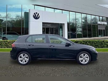 Used Volkswagen Golf 2024 for sale - 77781373: Photo