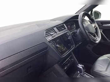 Used Volkswagen Tiguan 2023 for sale - 75308341: Photo
