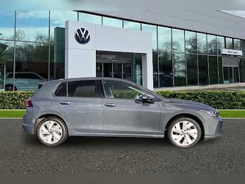 Used Volkswagen Golf 2024 for sale - 77213283: Photo