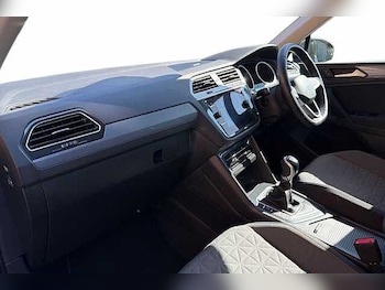 Used Volkswagen Tiguan 2022 for sale - 78045357: Photo