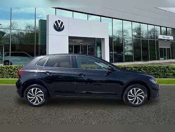 Used Volkswagen Polo 2023 for sale - 78654297: Photo