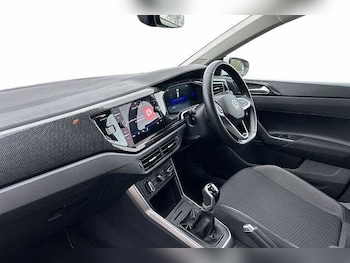 Used Volkswagen Polo 2023 for sale - 77656107: Photo