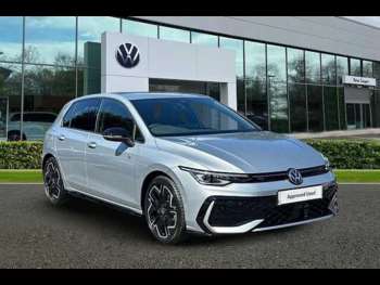 2025 (25) - MK8 Facelift 1.5 eTSI (150ps) R-Line DSG 5-Door