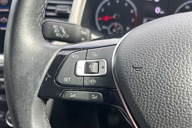Used Volkswagen T-Roc 2021 for sale - 76287410: Photo 15