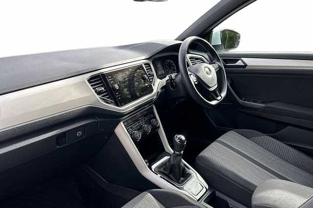 Used Volkswagen T-Roc 2021 for sale - 76287410: Photo 2