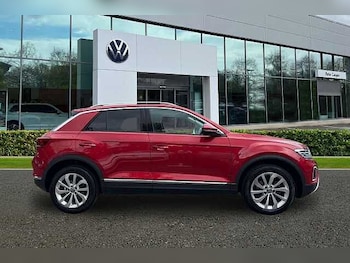 Used Volkswagen T-Roc 2023 for sale - 78781989: Photo