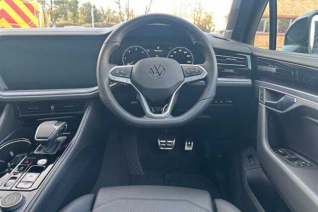 Used Volkswagen Touareg 2025 for sale - 77720937: Photo 14