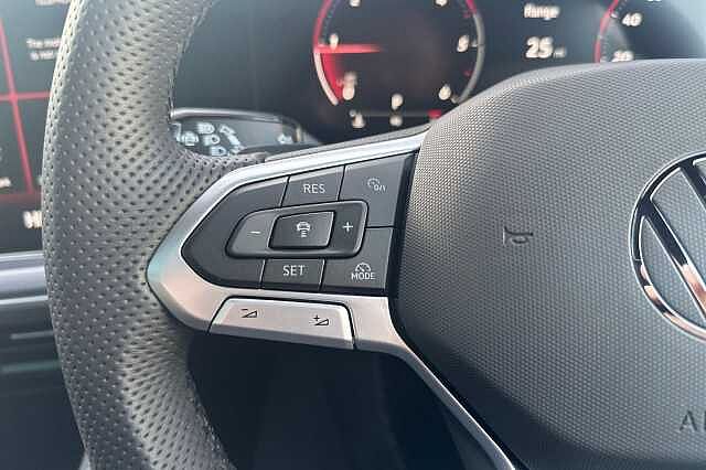 Used Volkswagen Touareg 2025 for sale - 77720937: Photo 15