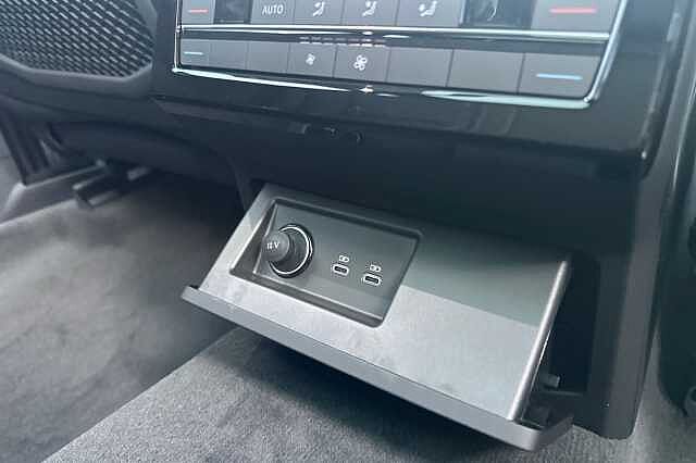 Used Volkswagen Touareg 2025 for sale - 77720937: Photo 23