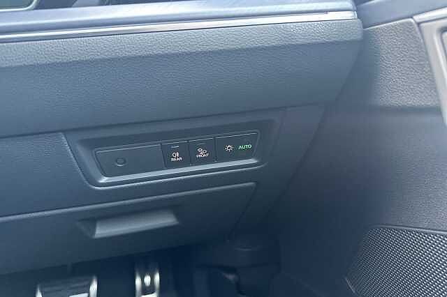 Used Volkswagen Touareg 2025 for sale - 77720937: Photo 26