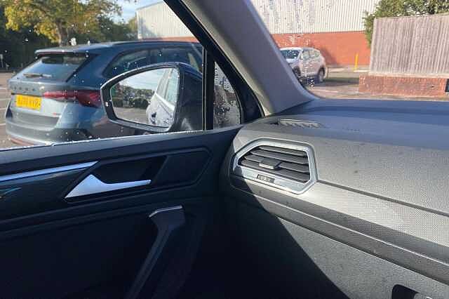 Used Volkswagen Tiguan 2019 for sale - 76310021: Photo 32