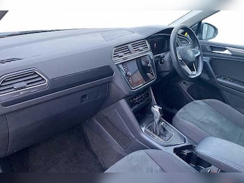 Used Volkswagen Tiguan 2022 for sale - 76919127: Photo