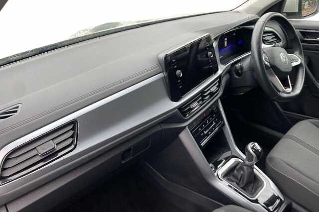 Used Volkswagen T-Roc 2022 for sale - 76026271: Photo 2