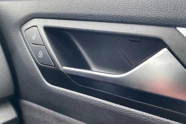 Used Volkswagen T-Roc 2022 for sale - 76026271: Photo 25