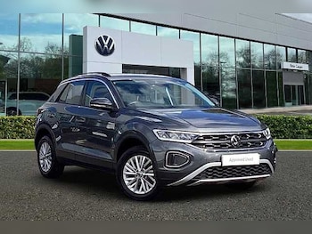 Used Volkswagen T-Roc 2022 for sale - 75891128: Photo