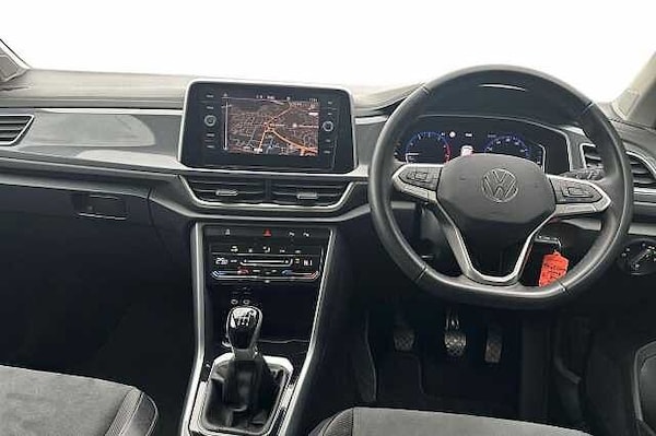 Used Volkswagen T-Roc 2023 for sale - 76035968: Photo 10
