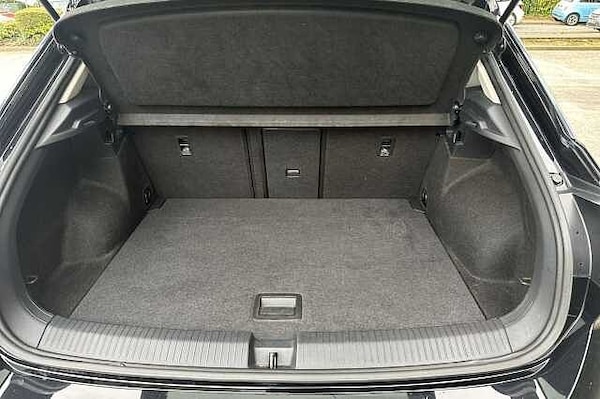 Used Volkswagen T-Roc 2023 for sale - 76035968: Photo 11