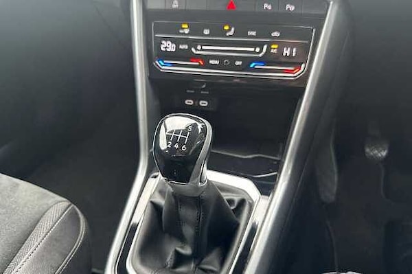 Used Volkswagen T-Roc 2023 for sale - 76035968: Photo 19
