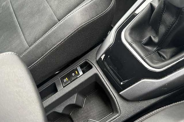 Used Volkswagen T-Roc 2023 for sale - 76035968: Photo 25