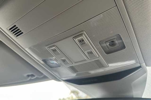 Used Volkswagen T-Roc 2023 for sale - 76035968: Photo 28