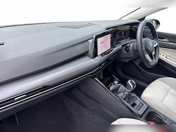 Used Volkswagen Golf 2024 for sale - 78776316: Photo