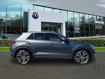Used Volkswagen T-Roc 2021 for sale - 78316471: Photo