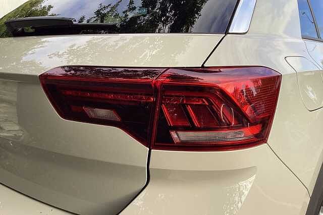 Used Volkswagen T-Roc 2022 for sale - 75891131: Photo 22