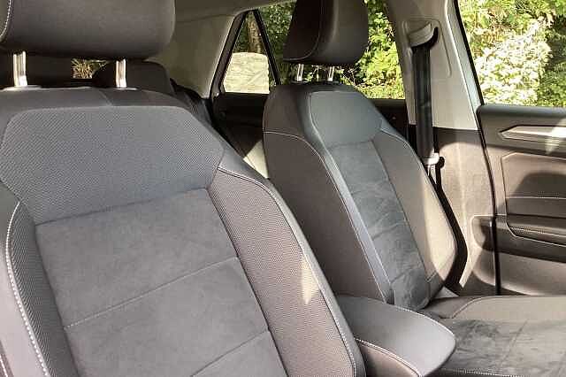 Used Volkswagen T-Roc 2022 for sale - 75891131: Photo 29