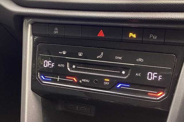 Used Volkswagen T-Roc 2022 for sale - 75891131: Photo 30