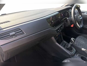 Used Volkswagen Polo 2024 for sale - 79261260: Photo