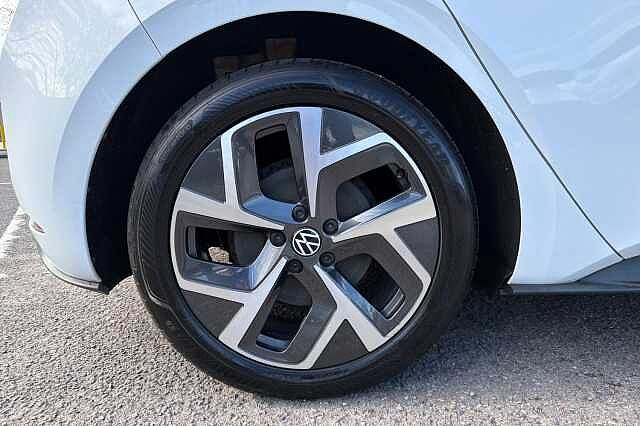 Used Volkswagen ID.3 2023 for sale - 78018114: Photo 5