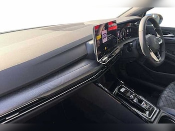 Used Volkswagen Golf 2025 for sale - 78605161: Photo