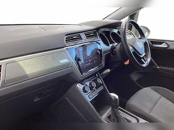 Used Volkswagen Touran 2020 for sale - 77395097: Photo