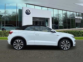 Used Volkswagen T-Roc 2021 for sale - 75931985: Photo