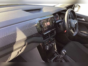 Used Volkswagen T-Cross 2021 for sale - 76064512: Photo 2