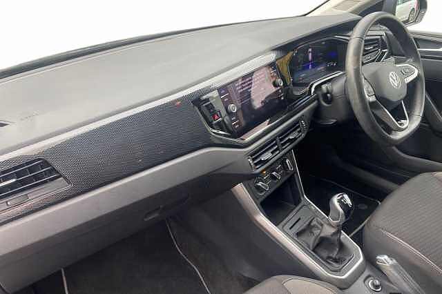 Used Volkswagen Polo 2024 for sale - 76186210: Photo 2