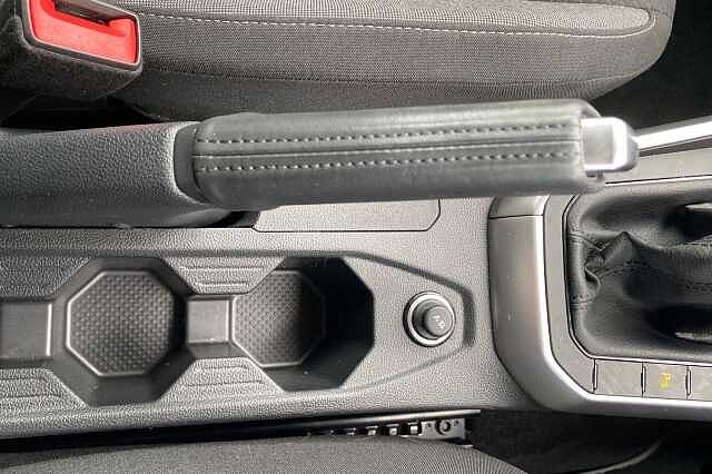 Used Volkswagen Polo 2024 for sale - 76186210: Photo 32