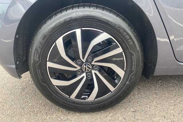 Used Volkswagen Polo 2024 for sale - 76186210: Photo 5