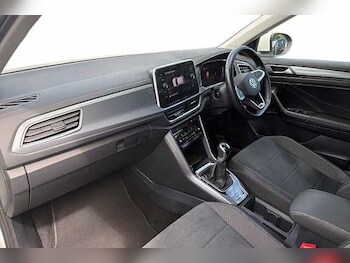 Used Volkswagen T-Roc 2022 for sale - 78739202: Photo
