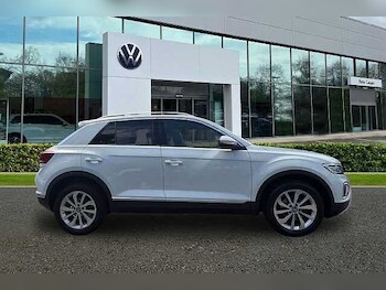Used Volkswagen T-Roc 2022 for sale - 78739202: Photo