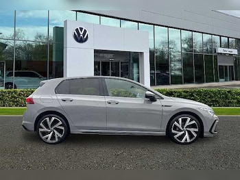 Used Volkswagen Golf 2022 for sale - 76565631: Photo