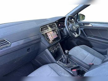 Used Volkswagen Tiguan 2019 for sale - 76098568: Photo